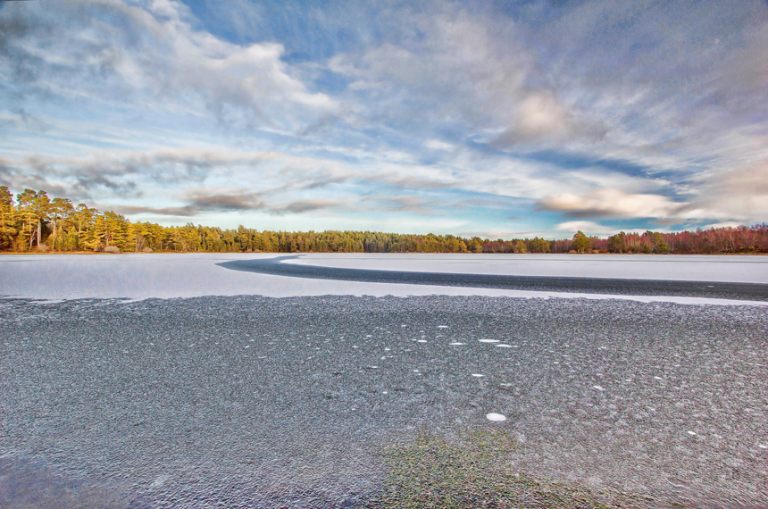Frozen Loch Vaa, Strathspey, january